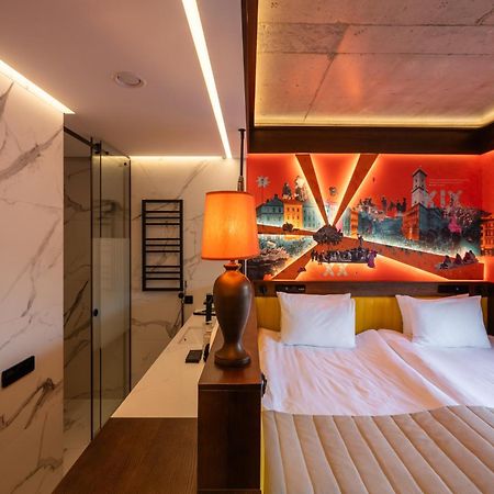 !Fest Hotel Rynok Square Λβιβ Εξωτερικό φωτογραφία