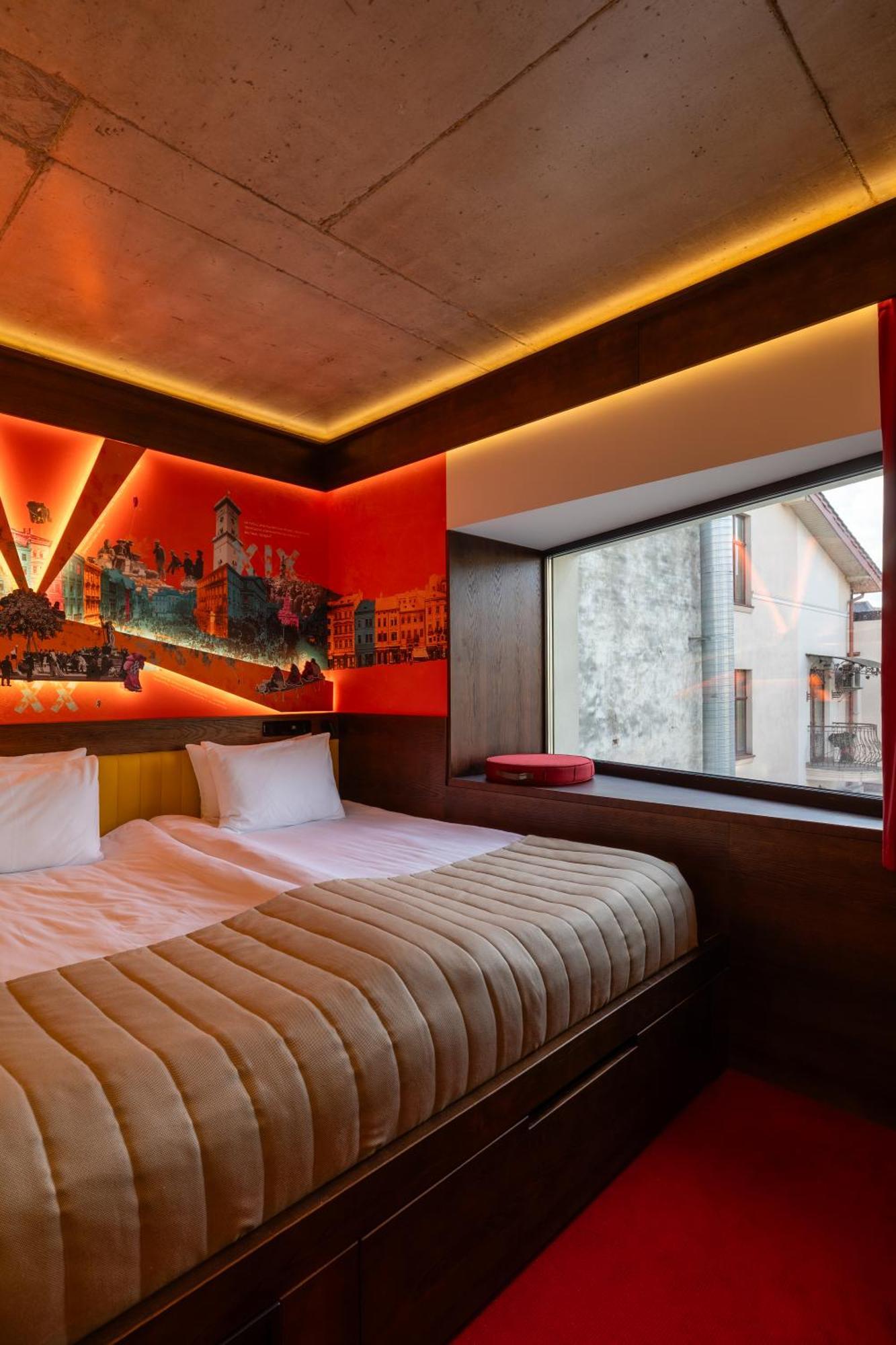 !Fest Hotel Rynok Square Λβιβ Εξωτερικό φωτογραφία
