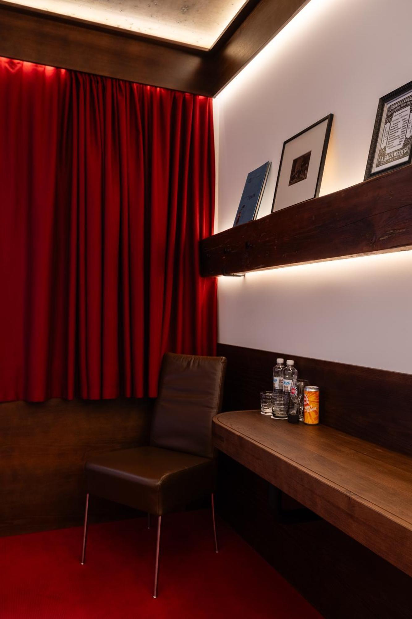 !Fest Hotel Rynok Square Λβιβ Εξωτερικό φωτογραφία