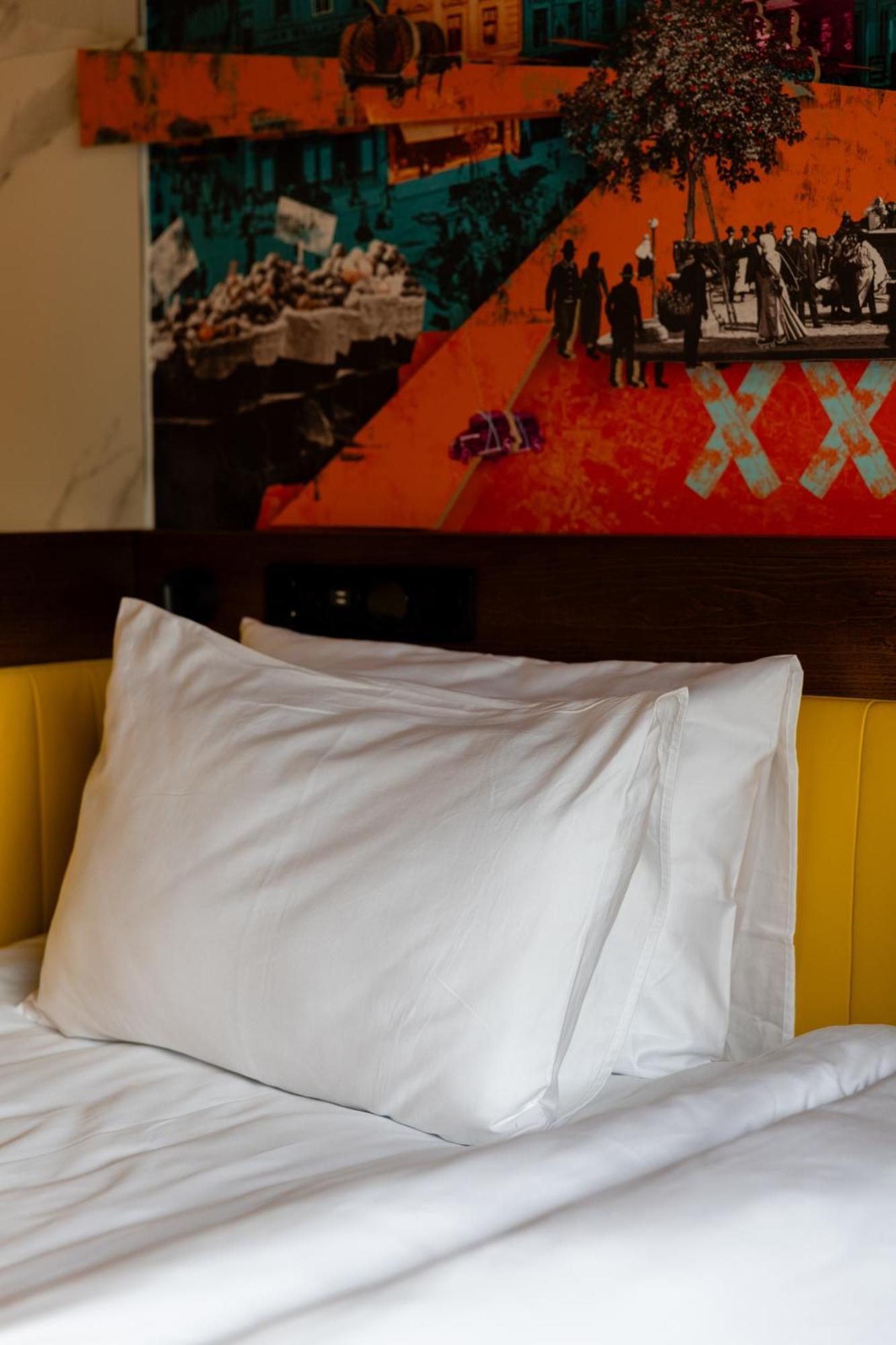 !Fest Hotel Rynok Square Λβιβ Εξωτερικό φωτογραφία