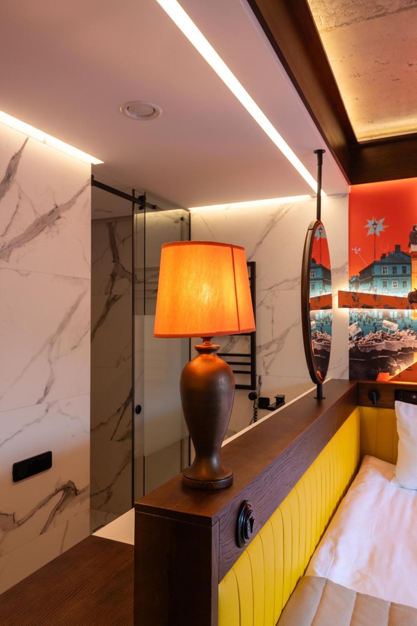!Fest Hotel Rynok Square Λβιβ Εξωτερικό φωτογραφία