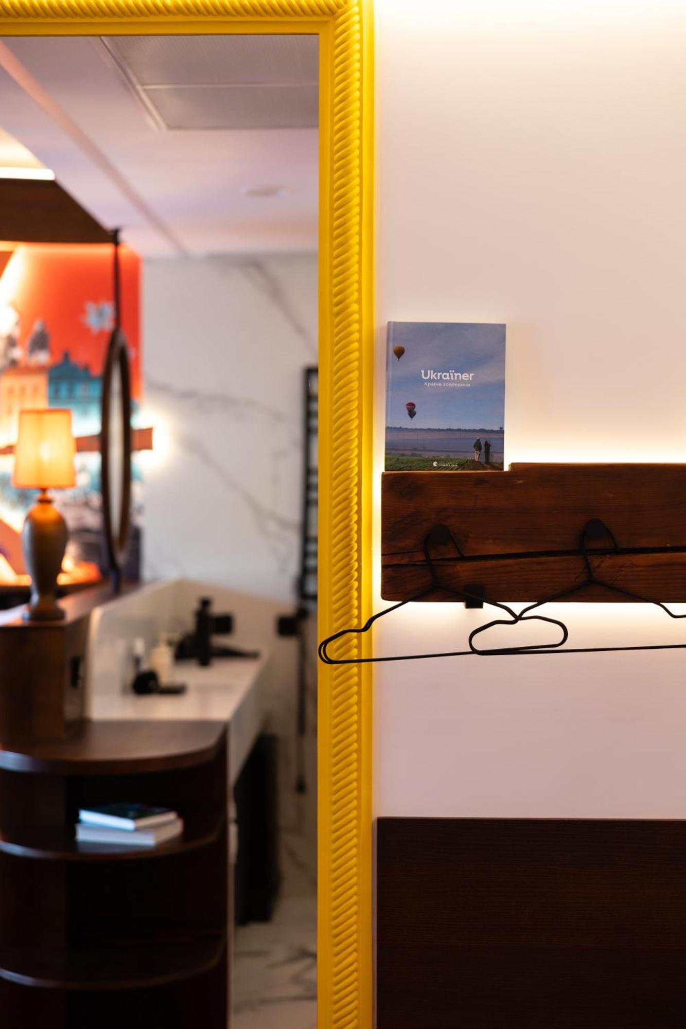!Fest Hotel Rynok Square Λβιβ Εξωτερικό φωτογραφία