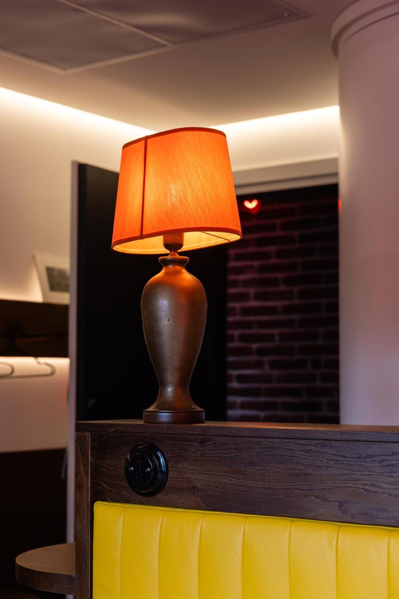 !Fest Hotel Rynok Square Λβιβ Εξωτερικό φωτογραφία