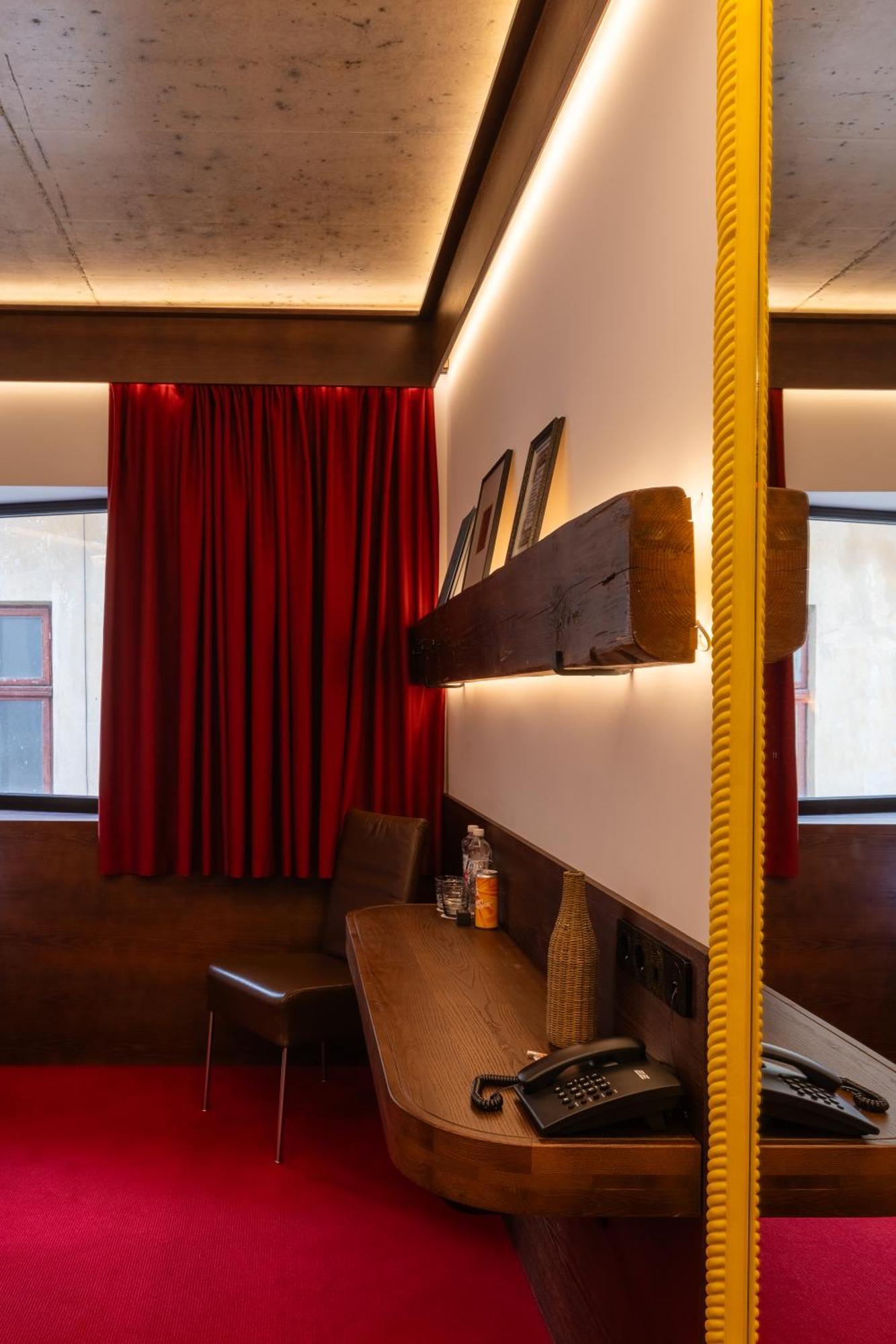 !Fest Hotel Rynok Square Λβιβ Εξωτερικό φωτογραφία