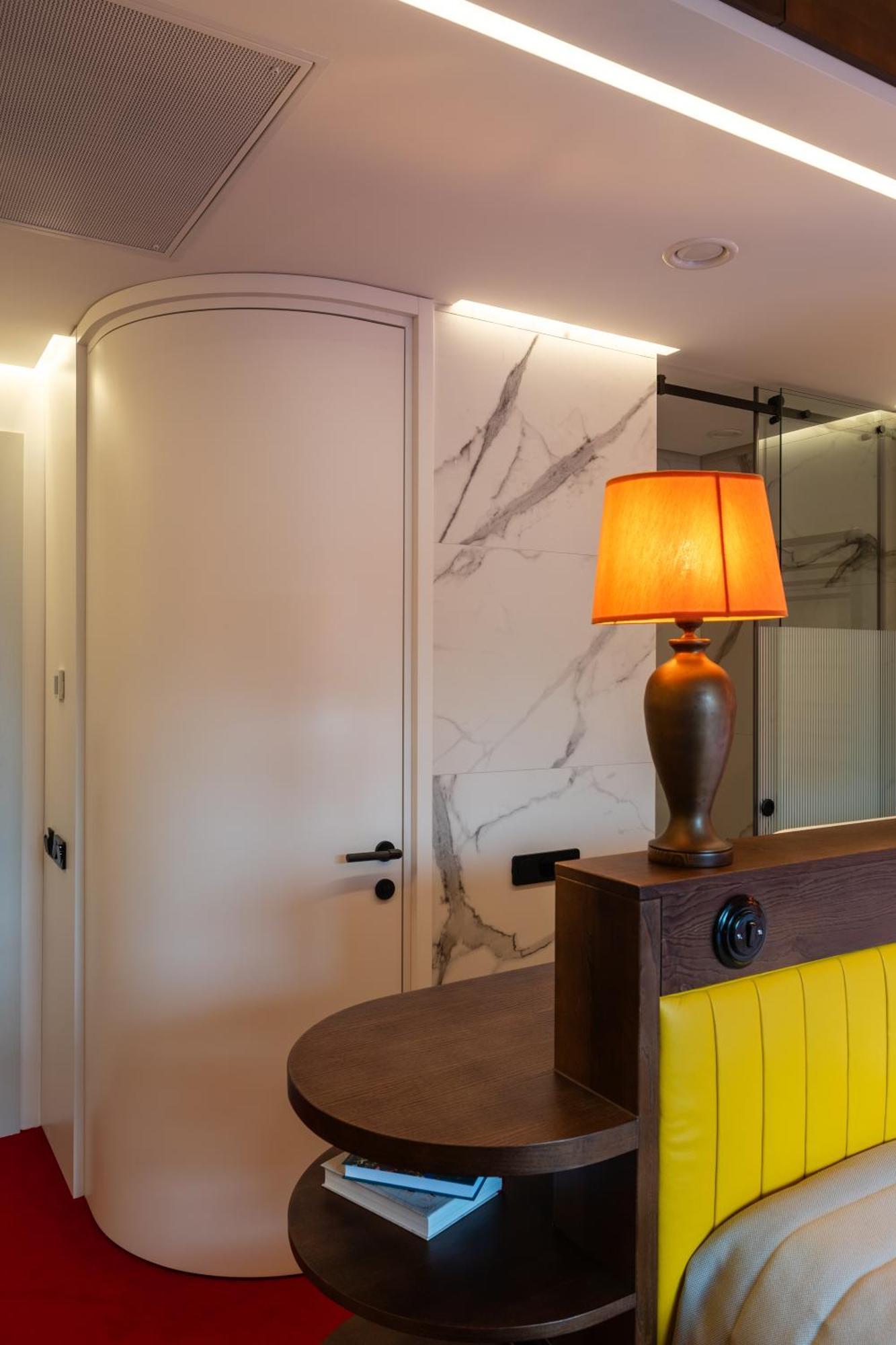 !Fest Hotel Rynok Square Λβιβ Εξωτερικό φωτογραφία