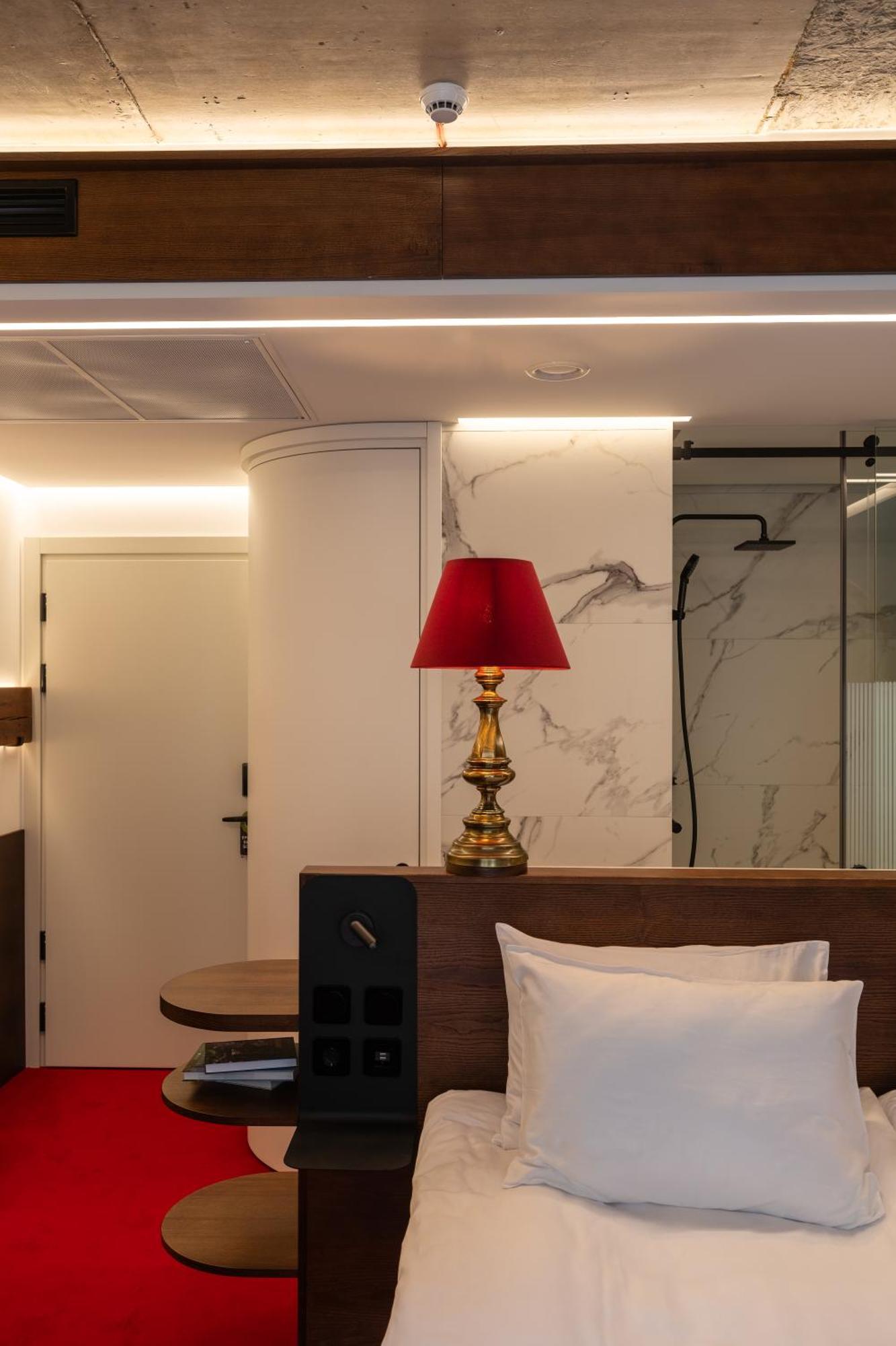 !Fest Hotel Rynok Square Λβιβ Εξωτερικό φωτογραφία