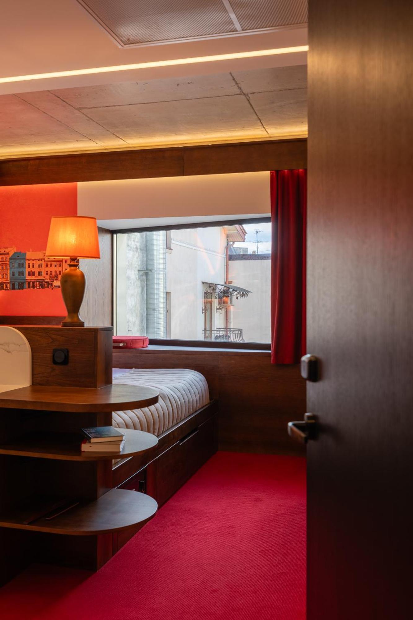 !Fest Hotel Rynok Square Λβιβ Εξωτερικό φωτογραφία